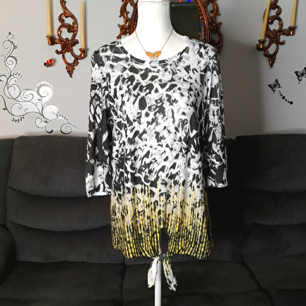 Christopher & Banks funky patterned womens top